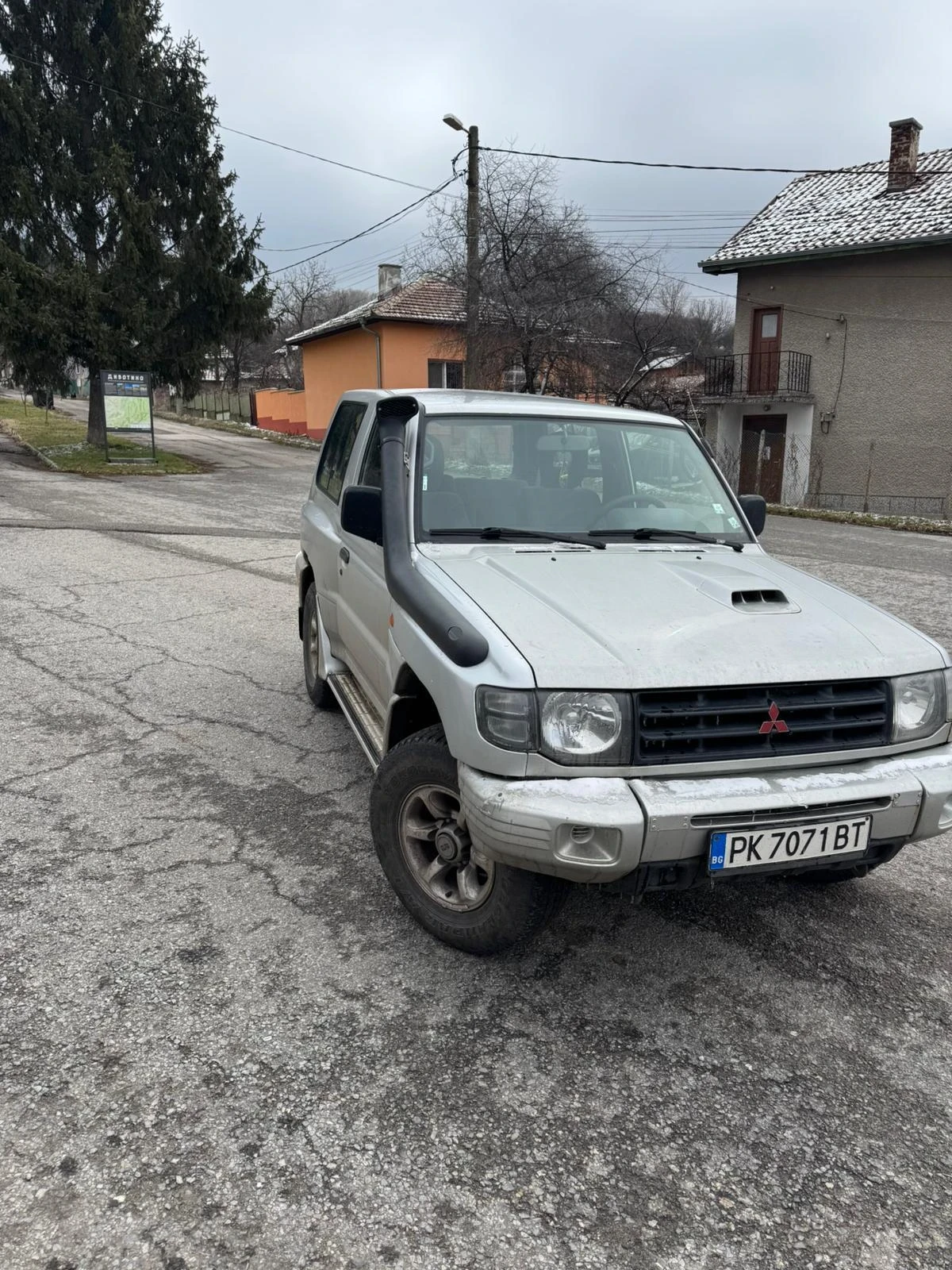 Mitsubishi Pajero 2.5 TDi, снимка 3 - Автомобили и джипове - 54007980