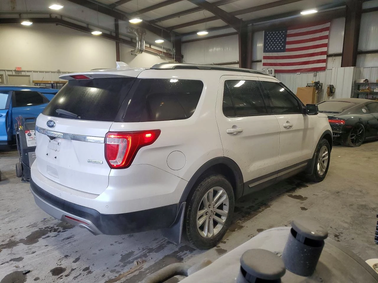 Ford Explorer 2.3l Xlt, снимка 3 - Автомобили и джипове - 54089226