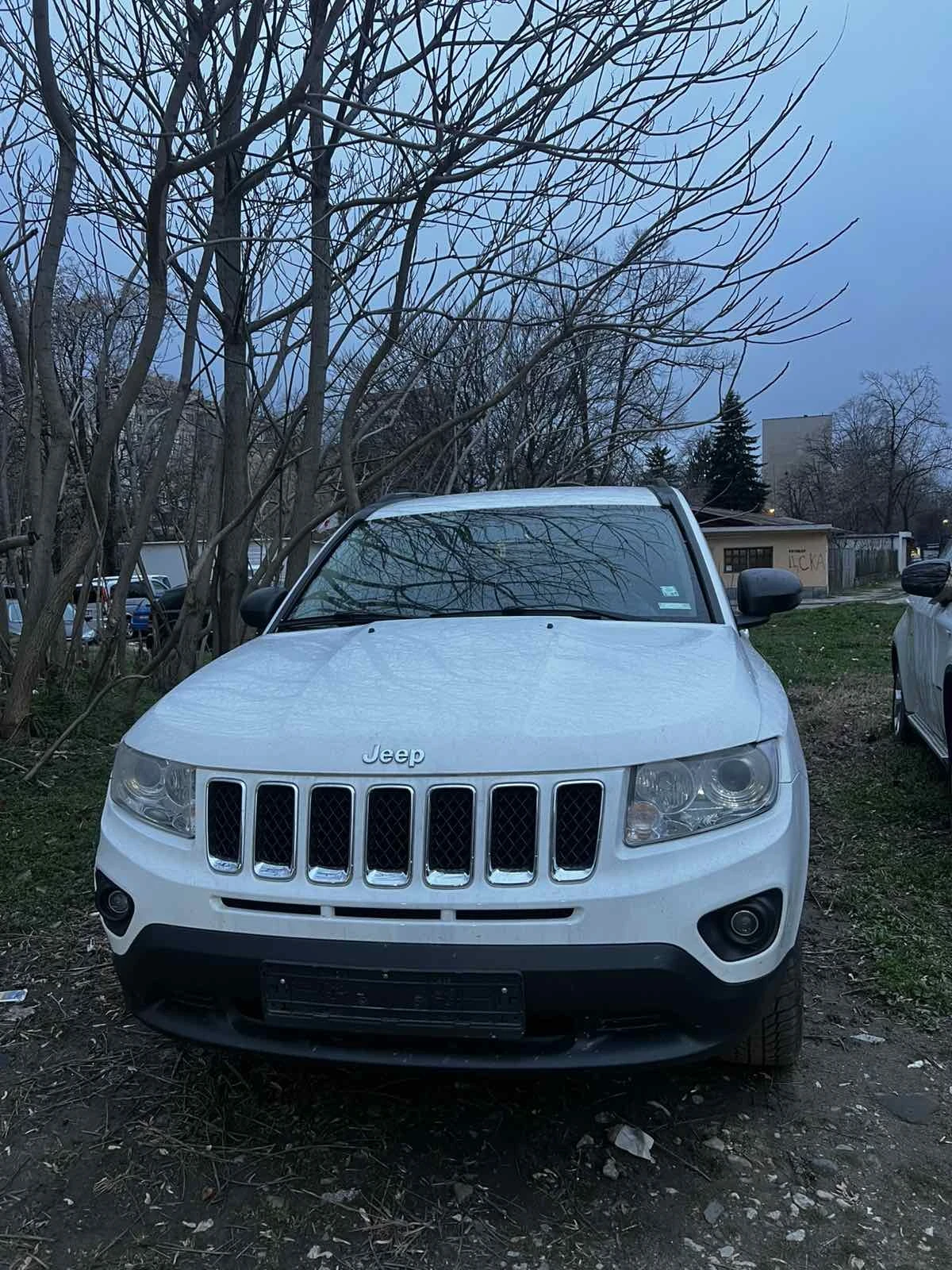 Jeep Compass, снимка 3 - Автомобили и джипове - 54146542