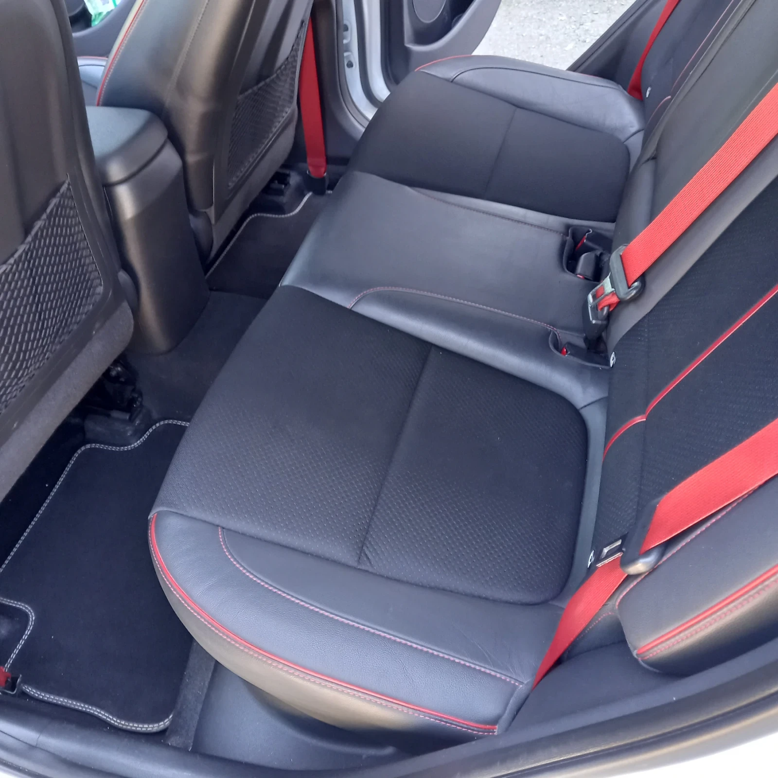 Hyundai Kona 1.6 CRDI 85KW , снимка 9 - Автомобили и джипове - 54437211