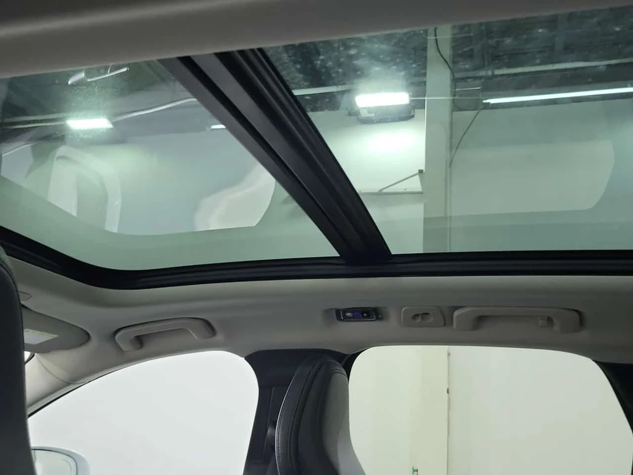 Volvo XC60 * MOMENTUM * АВТОКРЕДИТ БЕЗ ПЪРВОНАЧАЛНА ВНОСКА * , снимка 13 - Автомобили и джипове - 54564624