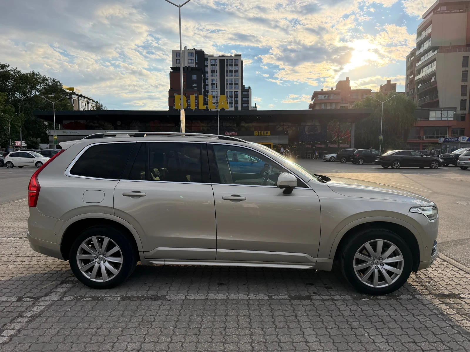 Volvo Xc90 D5, снимка 4 - Автомобили и джипове - 55269681