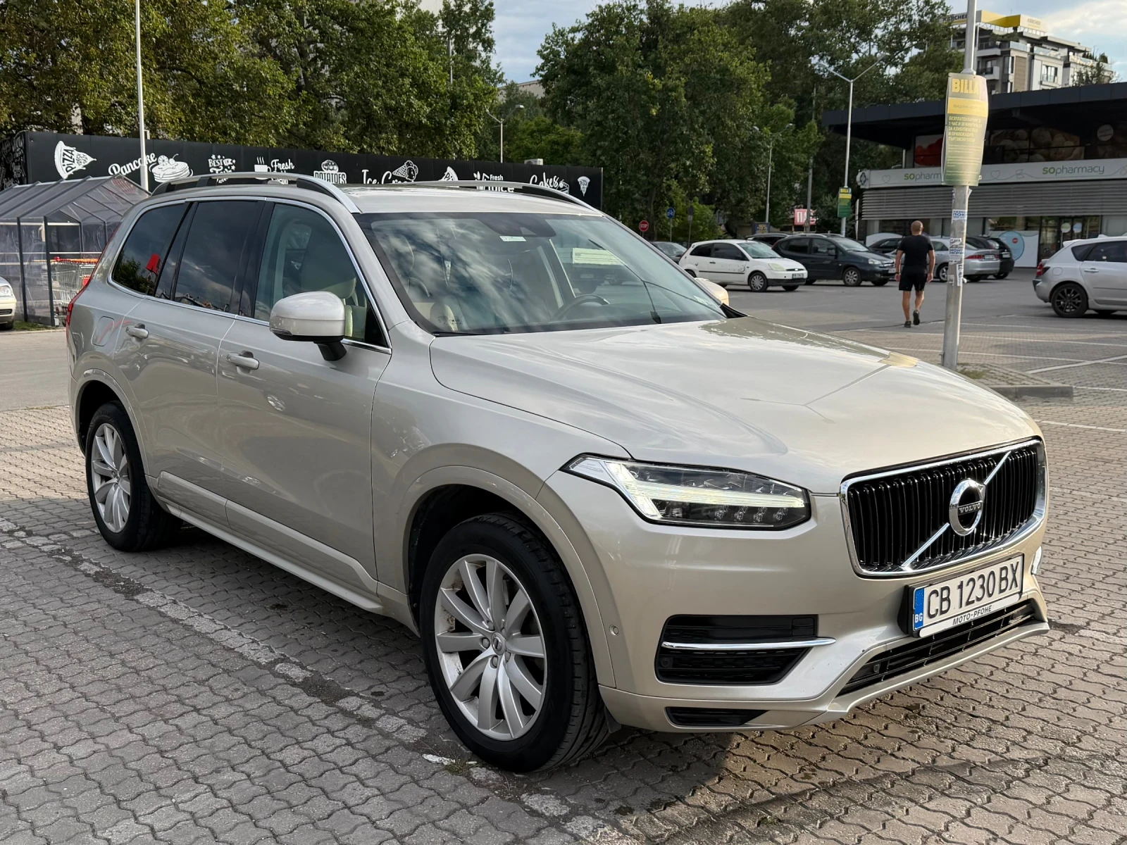 Volvo Xc90 D5, снимка 3 - Автомобили и джипове - 55269681