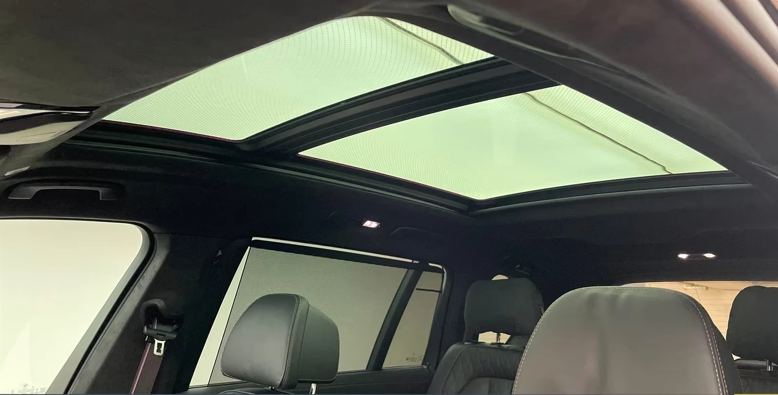 BMW X7 M60i / SHADOW LINE / SKY LOUNGE / H&K/ M SPORT PRO, снимка 8 - Автомобили и джипове - 55401256