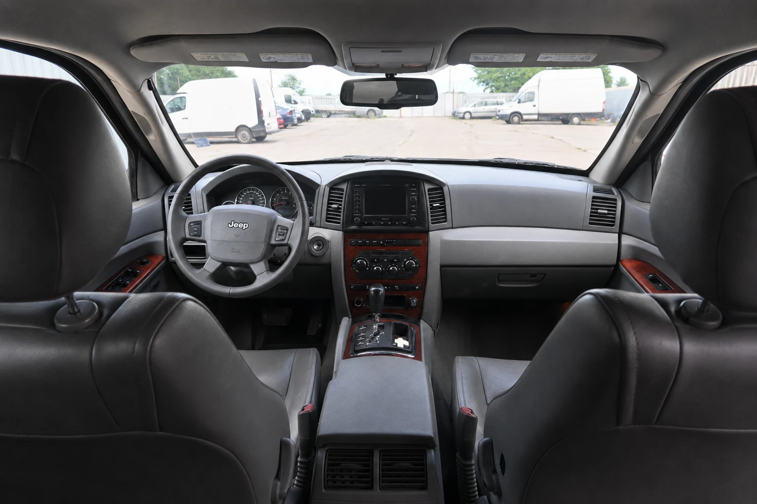 Jeep Grand cherokee ТОП СЪСТОЯНИЕ, снимка 10 - Автомобили и джипове - 55801637