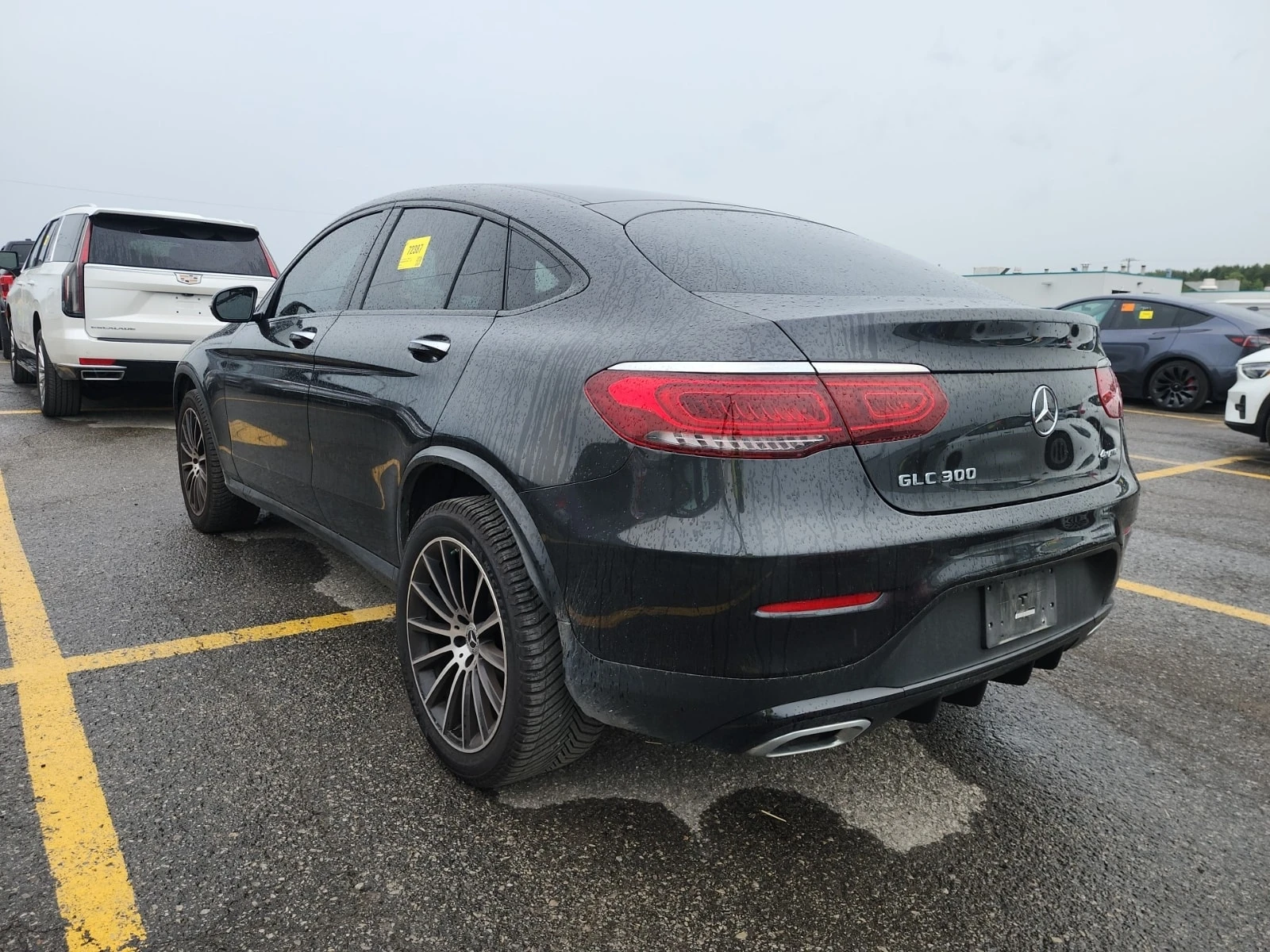 Mercedes-Benz GLC 300 COUPE * BURMESTER * CARFAX * , снимка 4 - Автомобили и джипове - 56023369