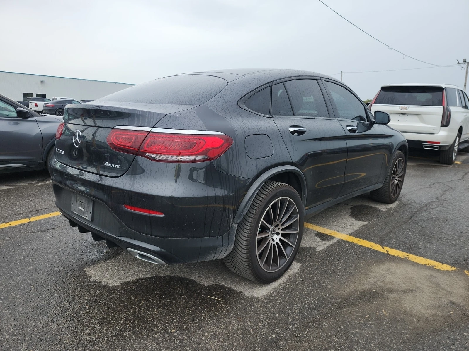 Mercedes-Benz GLC 300 COUPE * BURMESTER * CARFAX * , снимка 3 - Автомобили и джипове - 56023369