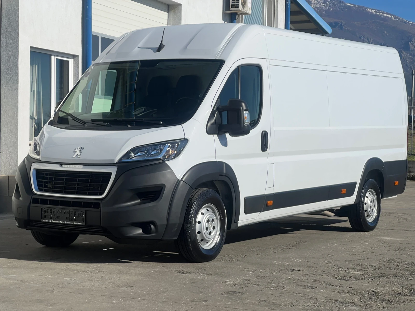 Peugeot Boxer 2022г / L4H2 - Дълга база / Климатроник - изображение 3