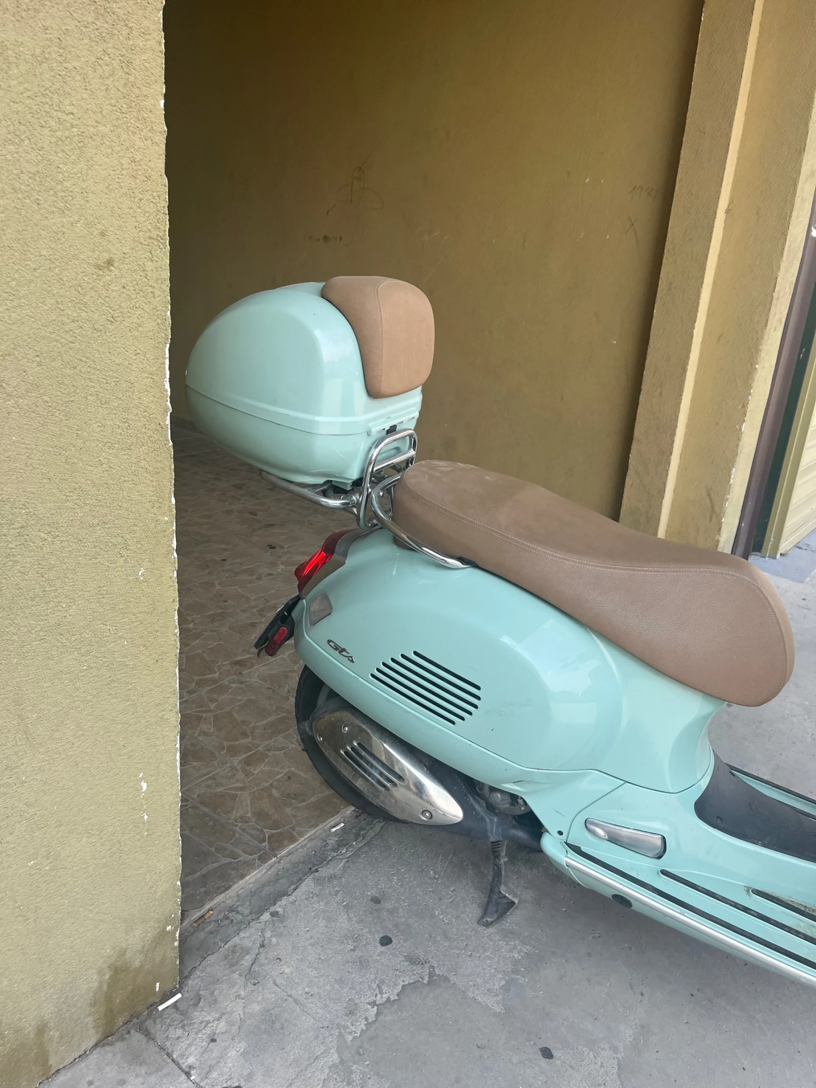 Vespa GTS 300 HPV - изображение 9