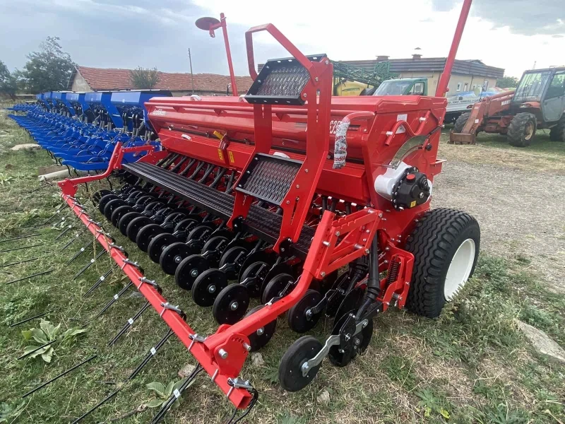 Сеялка Ozdokan Pertum, снимка 2 - Селскостопанска техника - 52996861