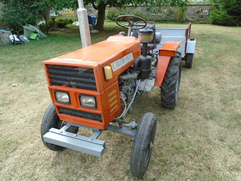 Трактор Heibei 180, снимка 2 - Селскостопанска техника - 46335713