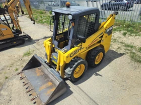 Мини челни товарачи GEHL 3840