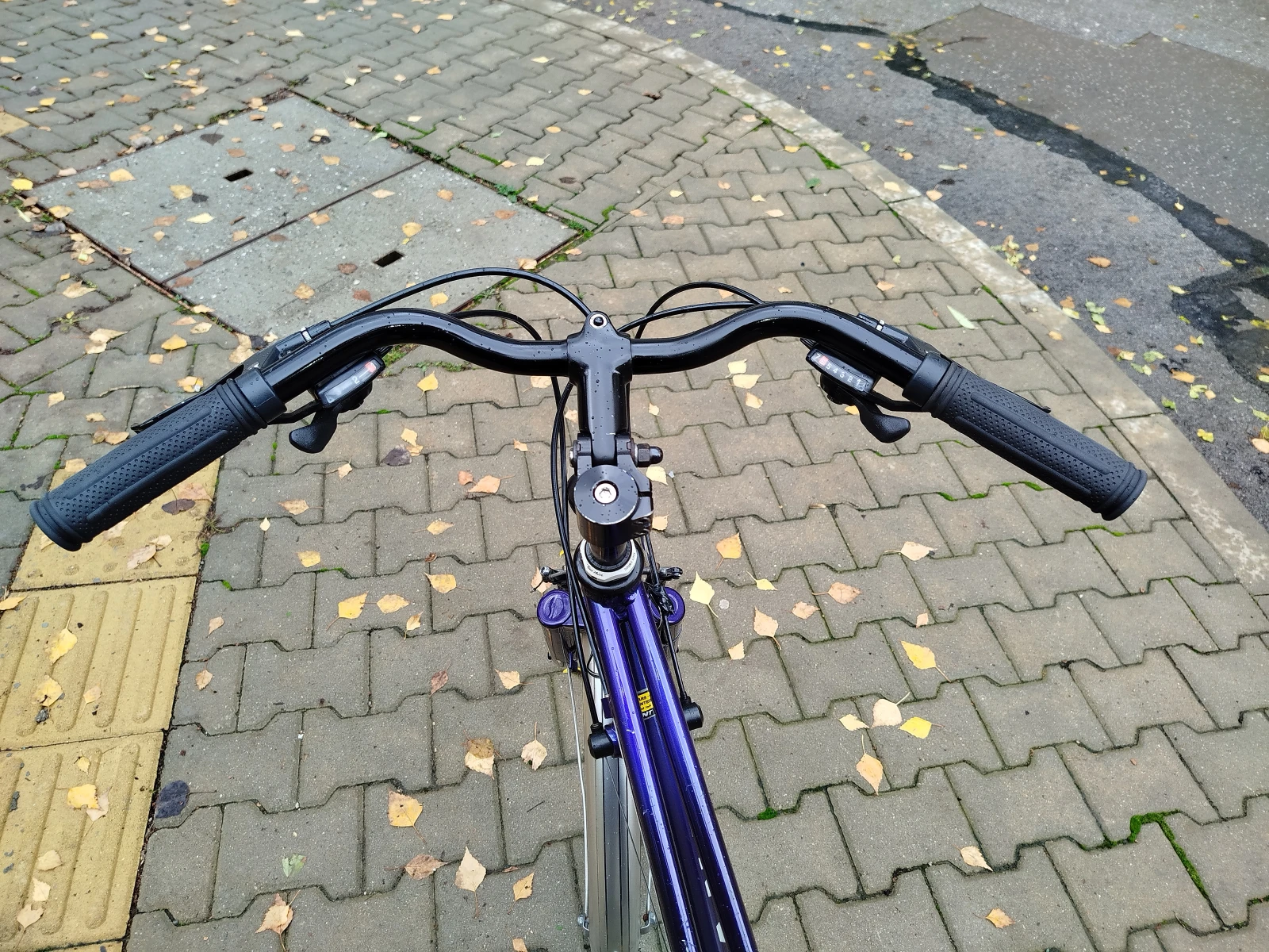  Giant Custom 28      | Mobile.bg   6