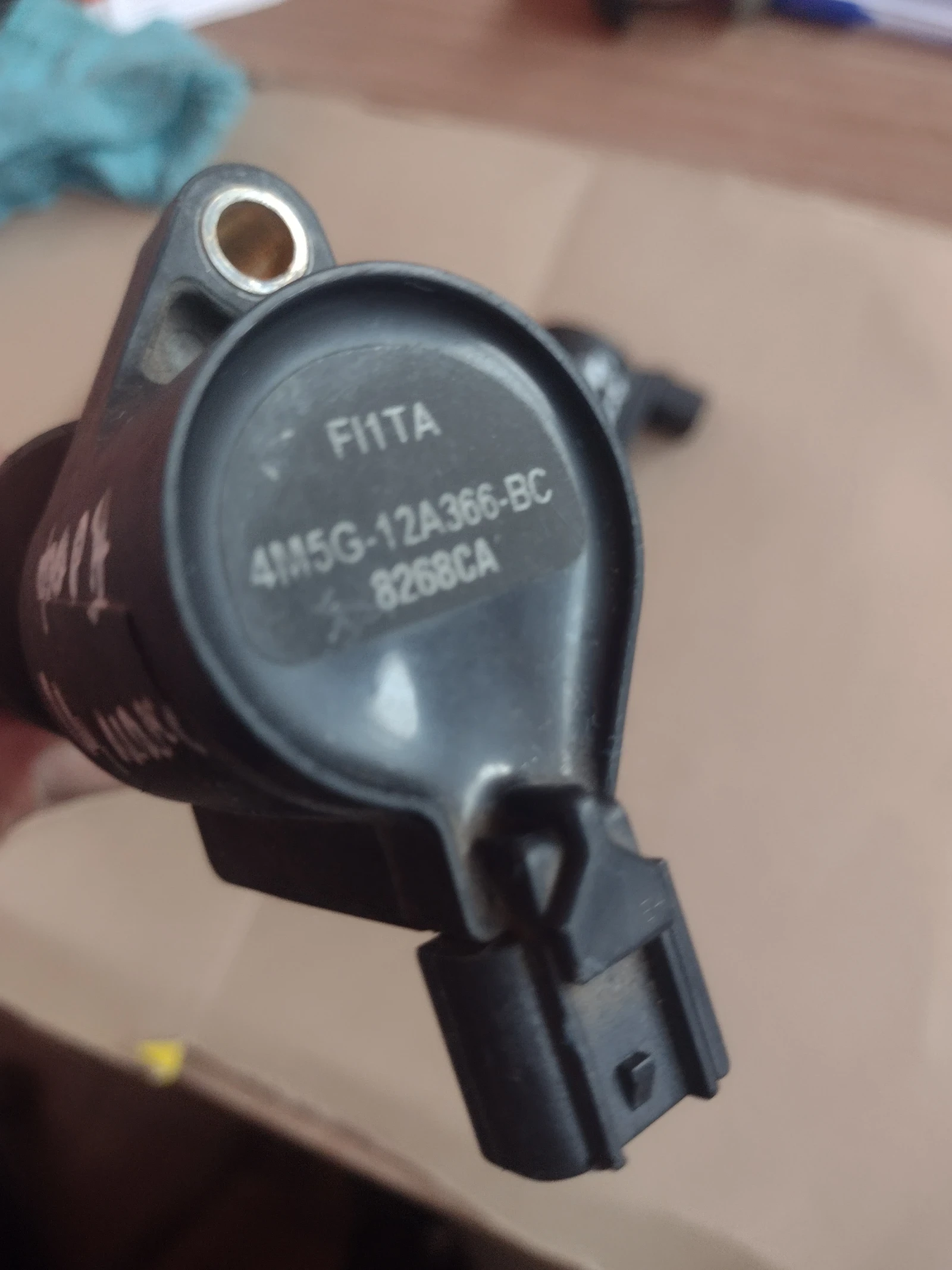 4M5G-12A366-BC  запалителна бобина MAZDA 3 2,0i, FORD C-MAX 1.6i    4M5G12A366BC | Mobile.bg — изображение 1