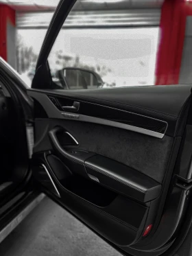 Audi S8, снимка 14