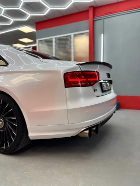 Audi S8, снимка 8