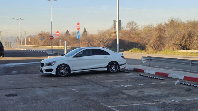 Mercedes-Benz CLA 250 2.5 Turbo benzin, снимка 1 - Автомобили и джипове - 48435526