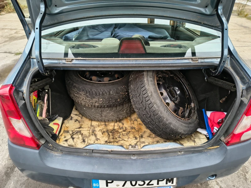 Dacia Logan 1.5dci, снимка 8 - Автомобили и джипове - 52299769