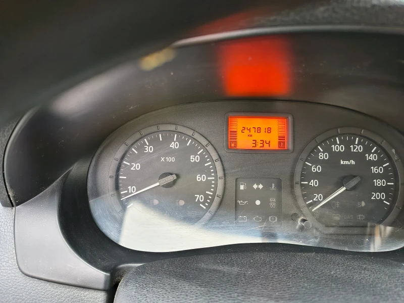 Dacia Logan 1.5dci, снимка 6 - Автомобили и джипове - 52299769