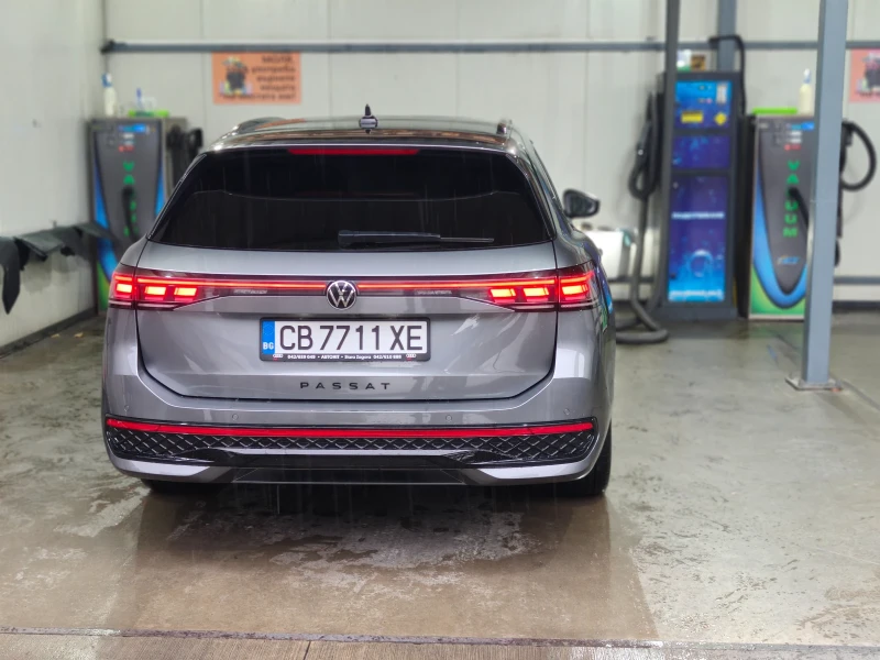VW Passat Variant R Line 2.0TFSI-4motion, Navi, Cam, 360, снимка 5 - Автомобили и джипове - 51940167