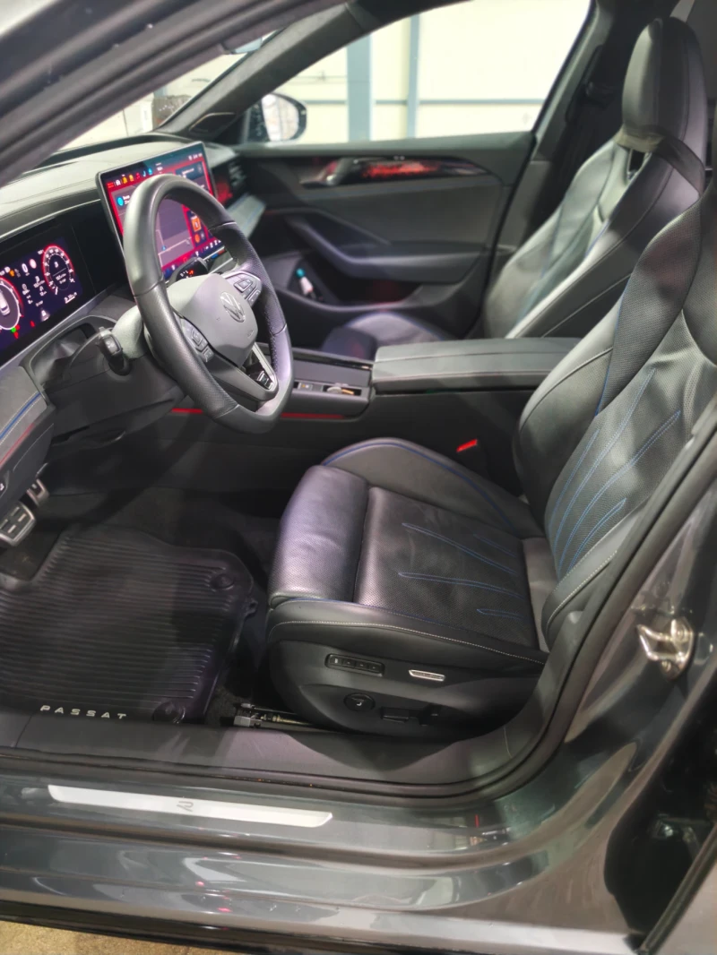VW Passat Variant R Line 2.0TFSI-4motion, Navi, Cam, 360, снимка 7 - Автомобили и джипове - 51940167