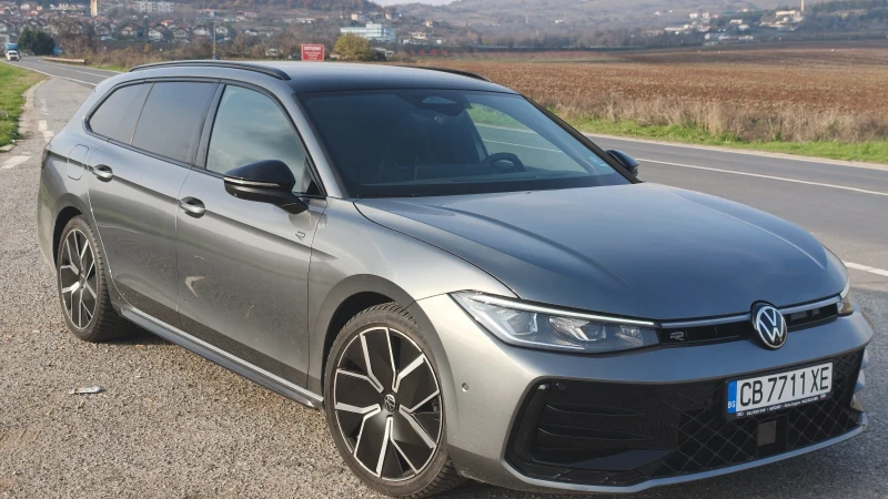 VW Passat Variant R Line 2.0TFSI-4motion, Navi, Cam, 360, снимка 2 - Автомобили и джипове - 51940167