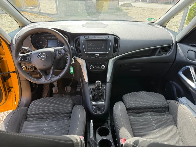 Opel Zafira 1.6CDTI, снимка 14 - Автомобили и джипове - 52012744