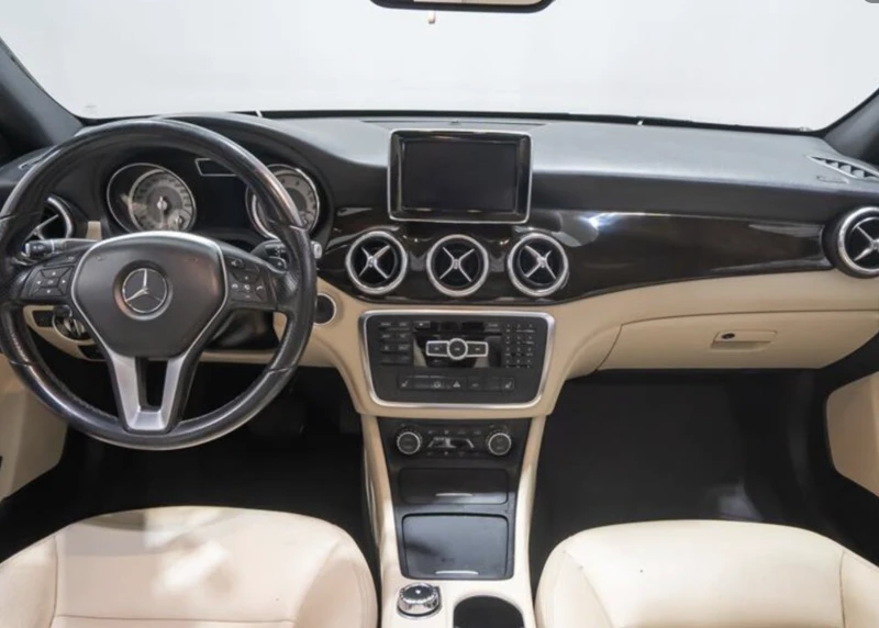 Mercedes-Benz CLA 250 AMG line, снимка 6 - Автомобили и джипове - 52749498