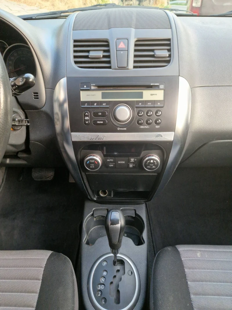 Suzuki SX4, снимка 8 - Автомобили и джипове - 52643712