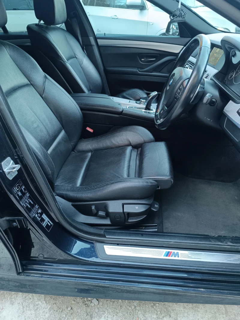 BMW 520 M Sport, снимка 16 - Автомобили и джипове - 52731811