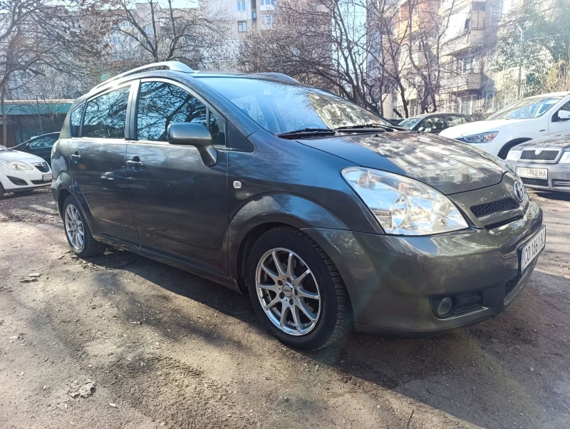 Toyota Corolla verso, снимка 4 - Автомобили и джипове - 52946137