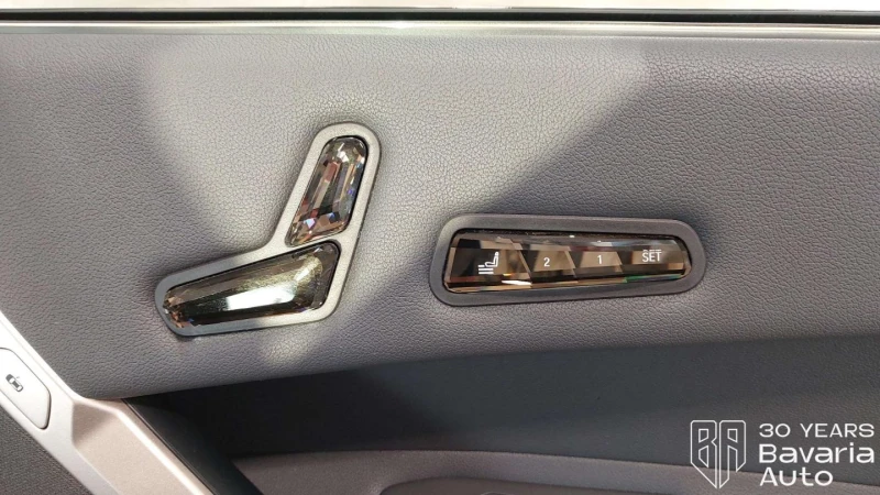 BMW iX 40 xDrive Automatic, снимка 10 - Автомобили и джипове - 53093836