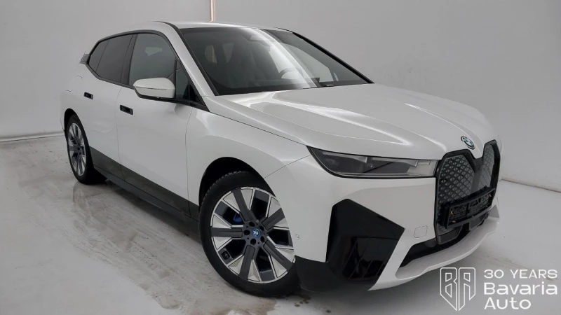 BMW iX 40 xDrive Automatic, снимка 4 - Автомобили и джипове - 53093836