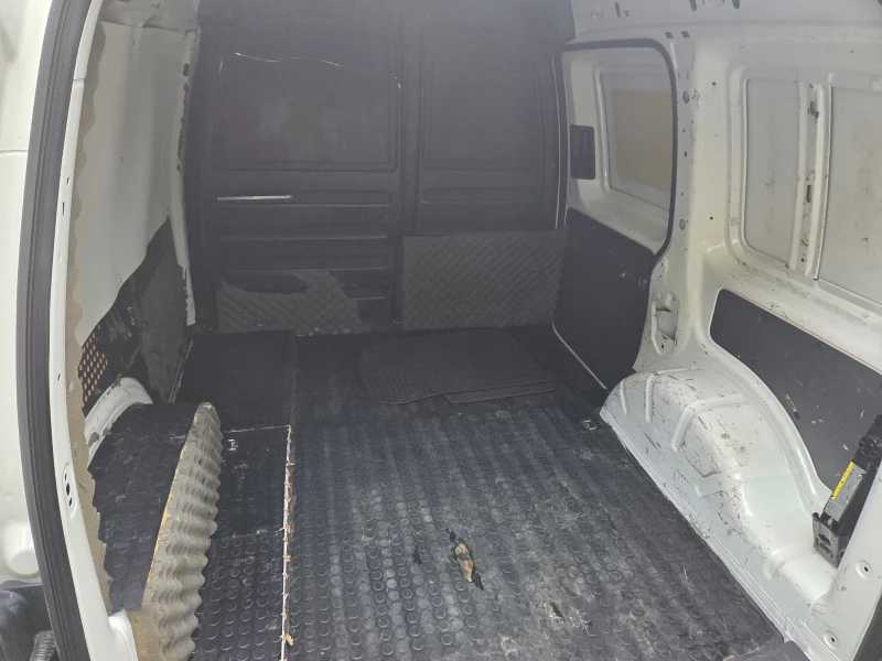 VW Caddy 2.0tdi/ 2018г/ EURO 6, снимка 8 - Автомобили и джипове - 53342652