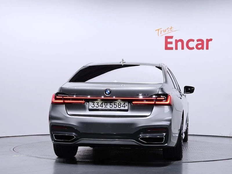 BMW 740 740d xDrive M Sport| 320к.с.| ВКЛ.ТЕХНОТЕСТ, снимка 4 - Автомобили и джипове - 55624471