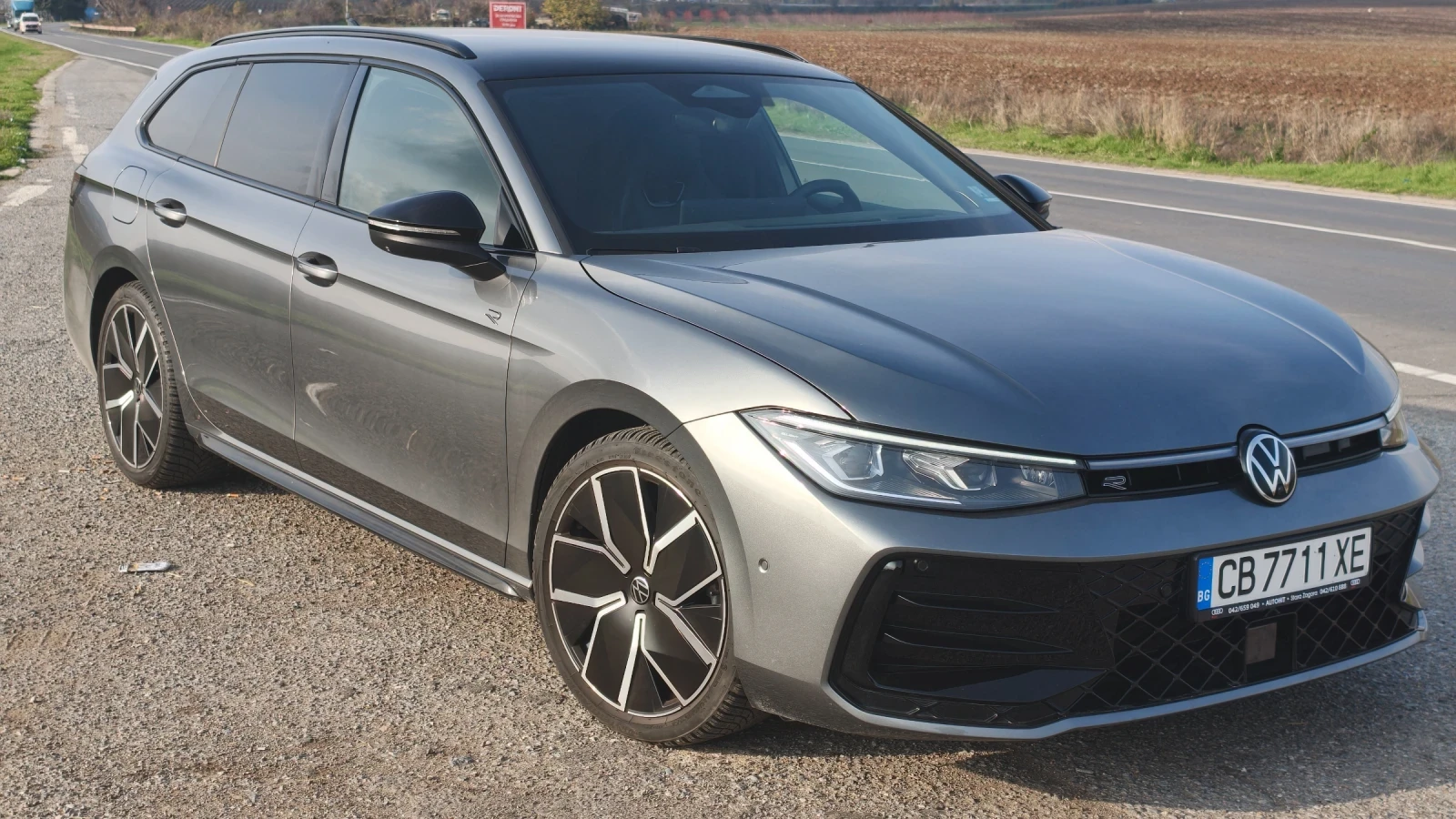 VW Passat Variant R Line 2.0TFSI-4motion, Navi, Cam, 360, снимка 1