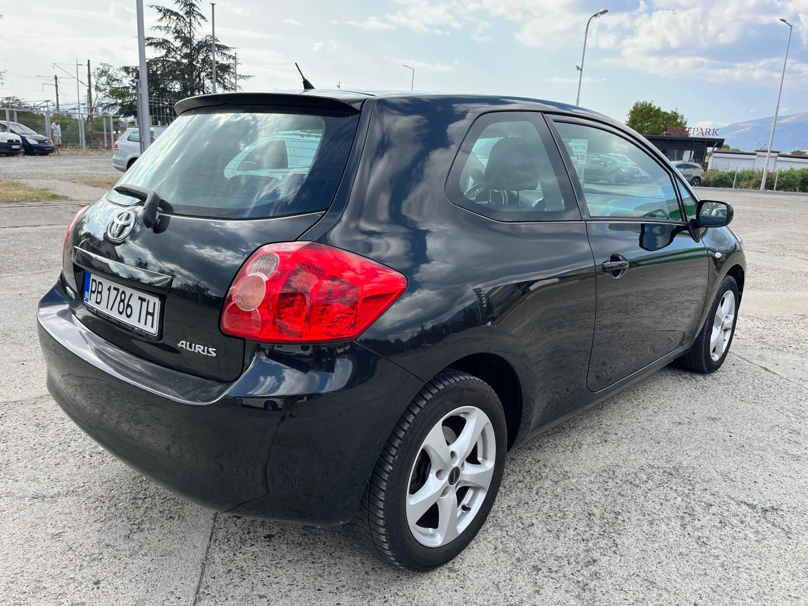 Toyota Auris 1.6 VVTI - изображение 4