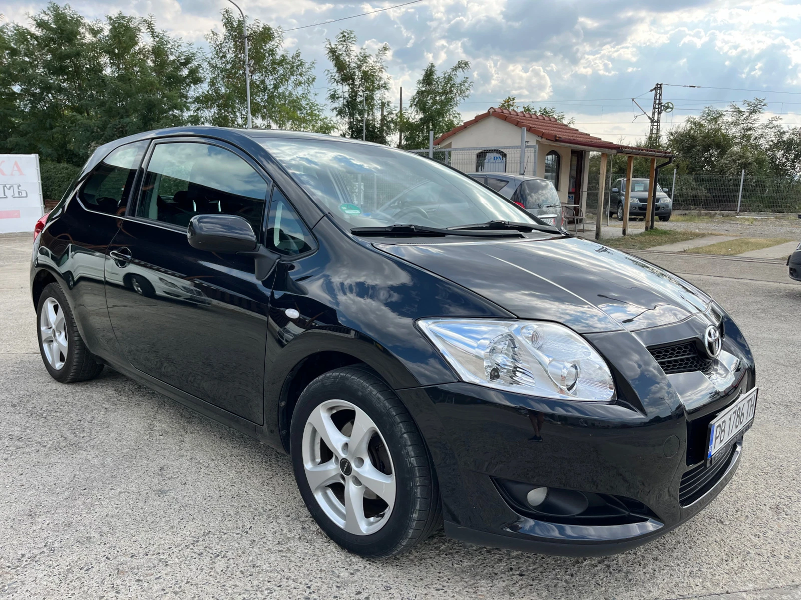 Toyota Auris 1.6 VVTI - изображение 3