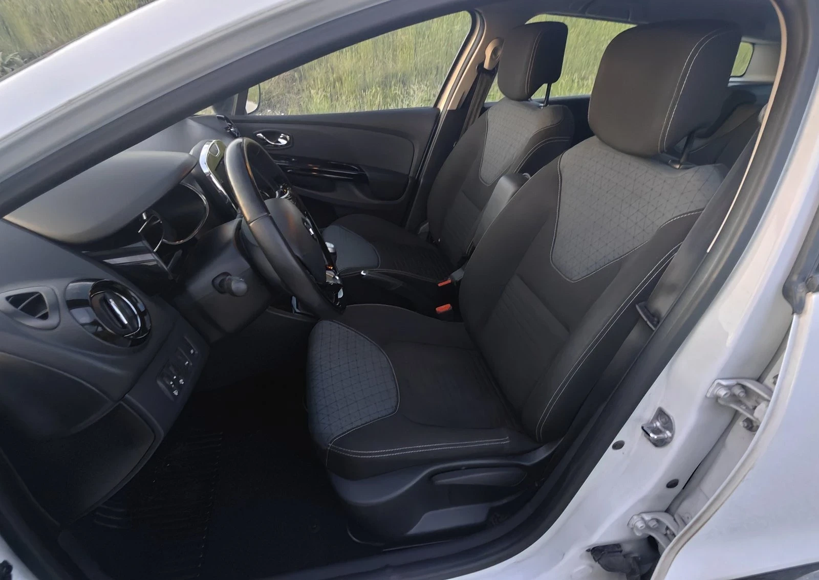 Renault Clio     1.5  dci   SPORTER - изображение 8