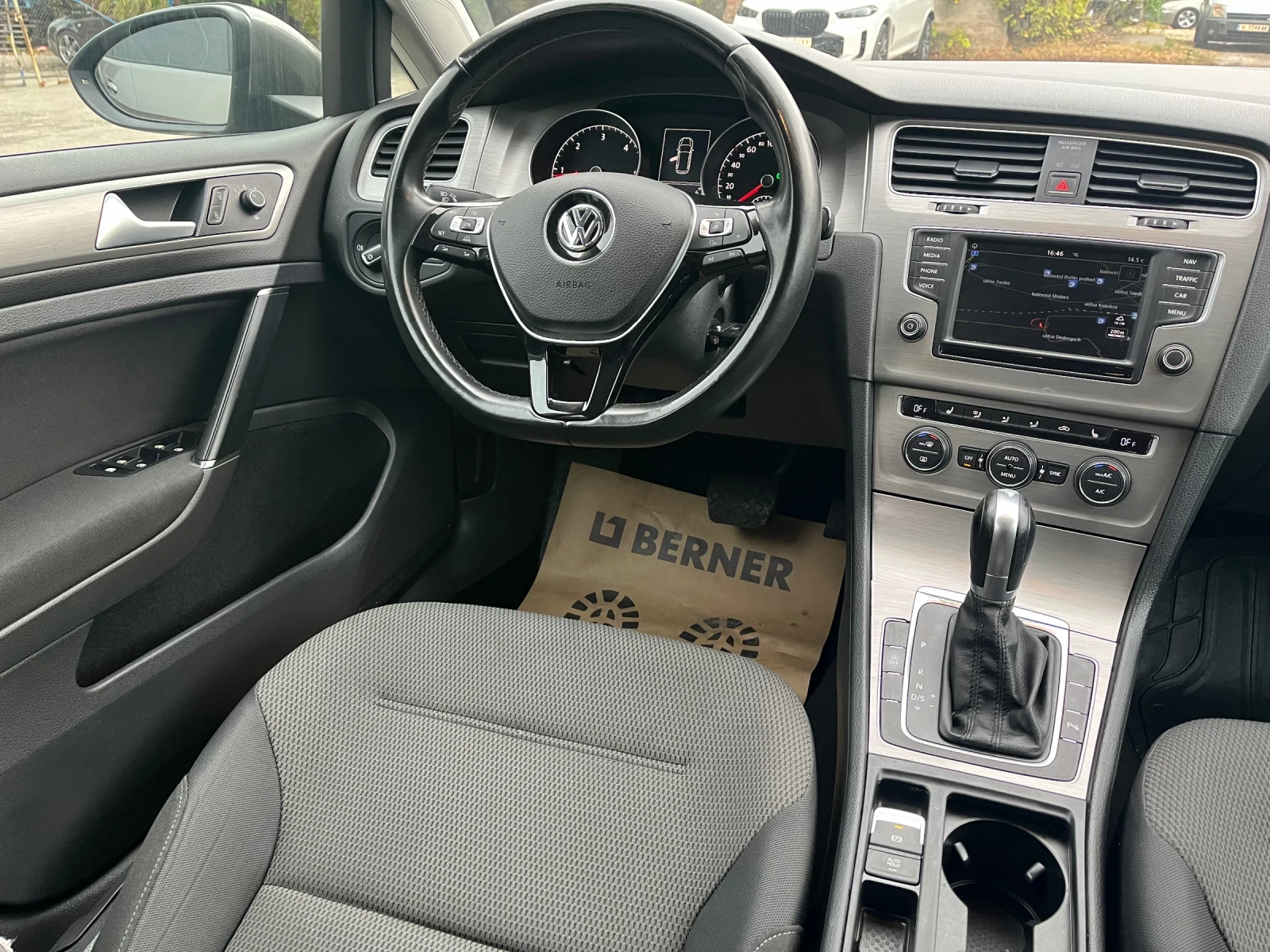 VW Golf 1.6TDI - изображение 10