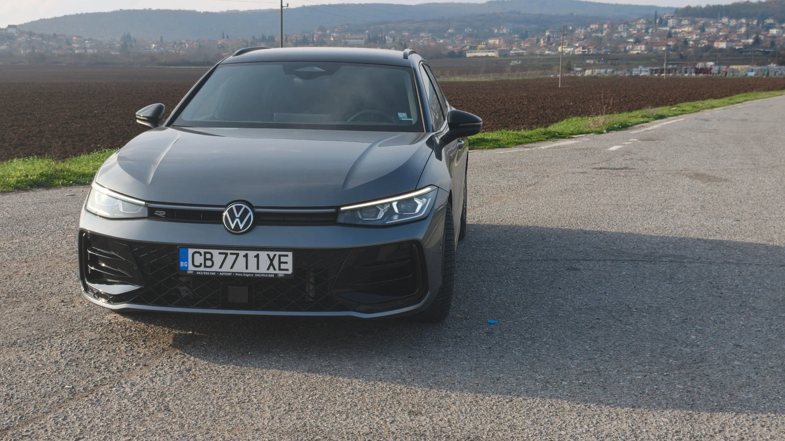 VW Passat Variant R Line 2.0TFSI-4motion, Navi, Cam, 360 | Mobile.bg   3