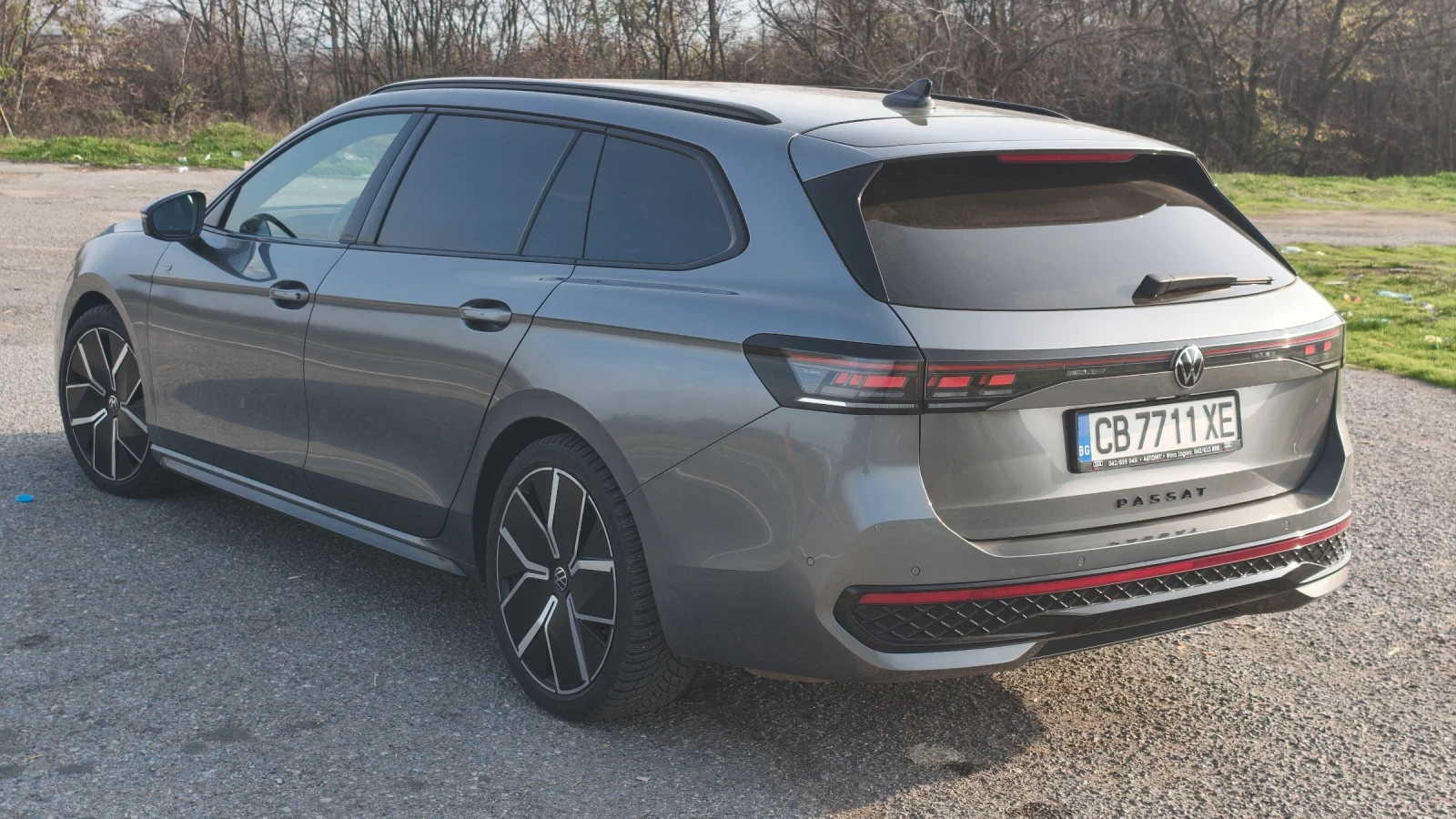 VW Passat Variant R Line 2.0TFSI-4motion, Navi, Cam, 360 | Mobile.bg   4