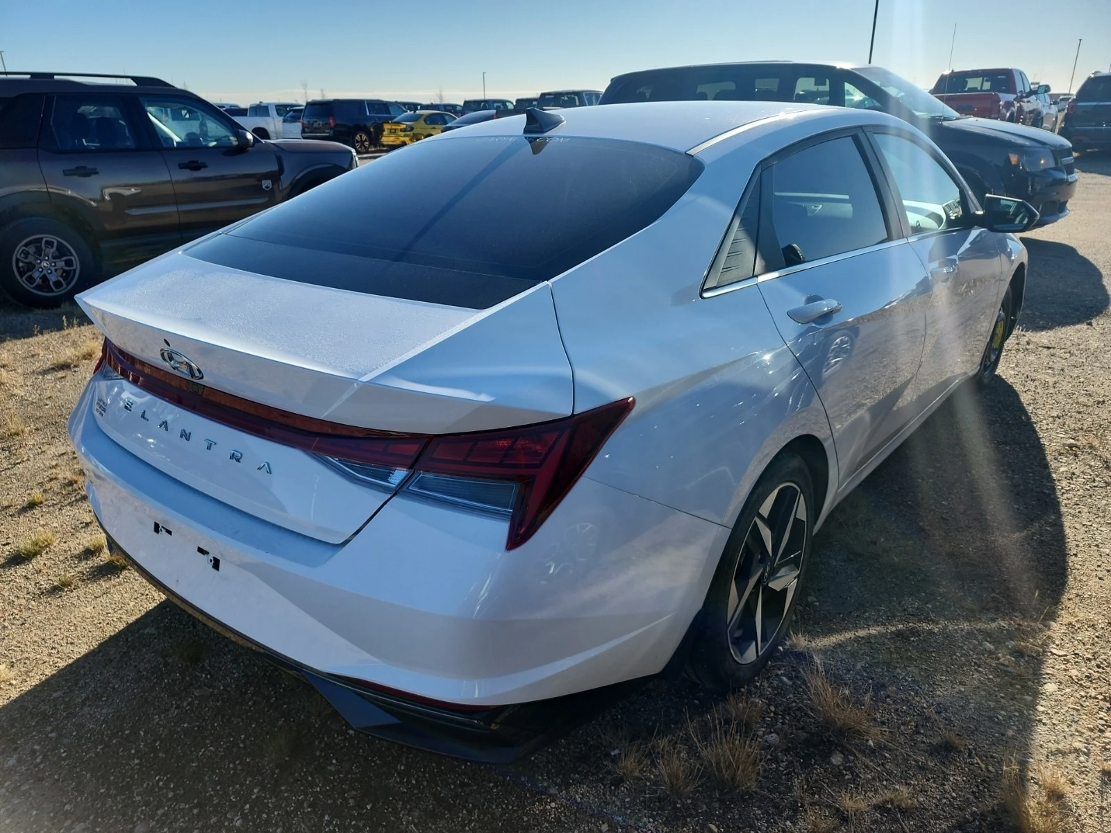 Hyundai Elantra LUXURY * * CARFAX * * АВТО КРЕДИТ * *  - изображение 3