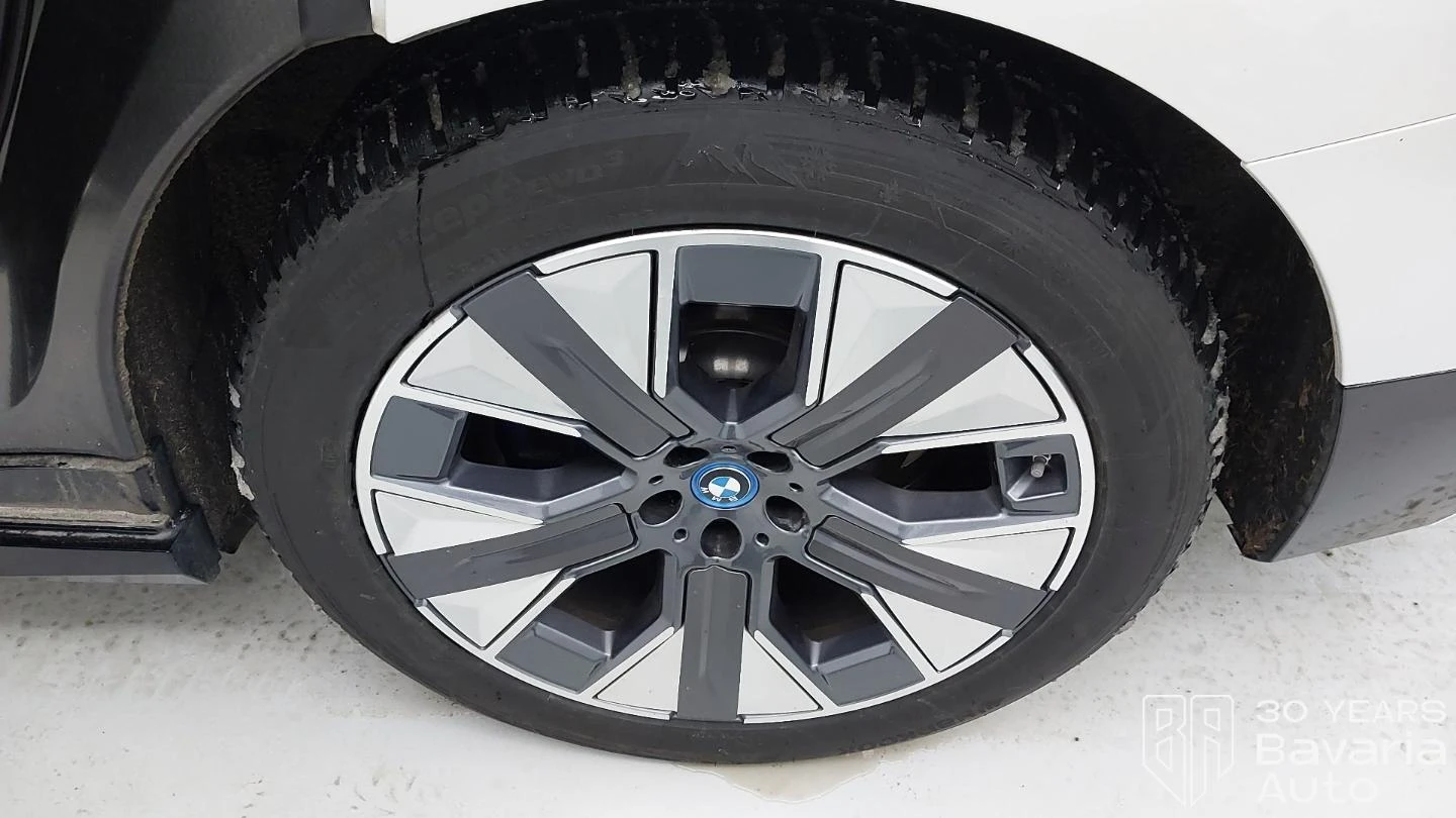 BMW iX 40 xDrive Automatic | Mobile.bg � ����������� 17