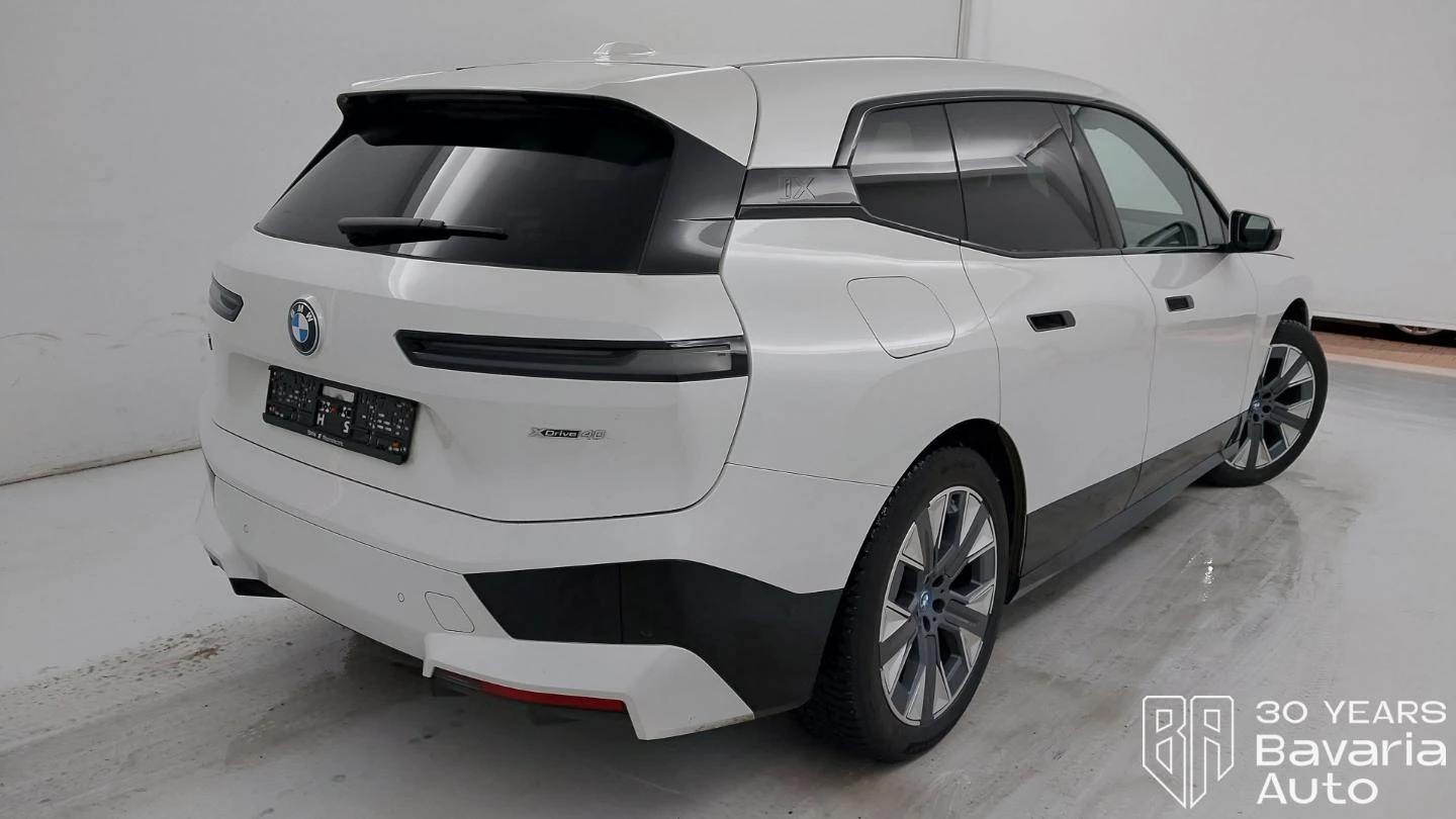 BMW iX 40 xDrive Automatic | Mobile.bg � ����������� 3