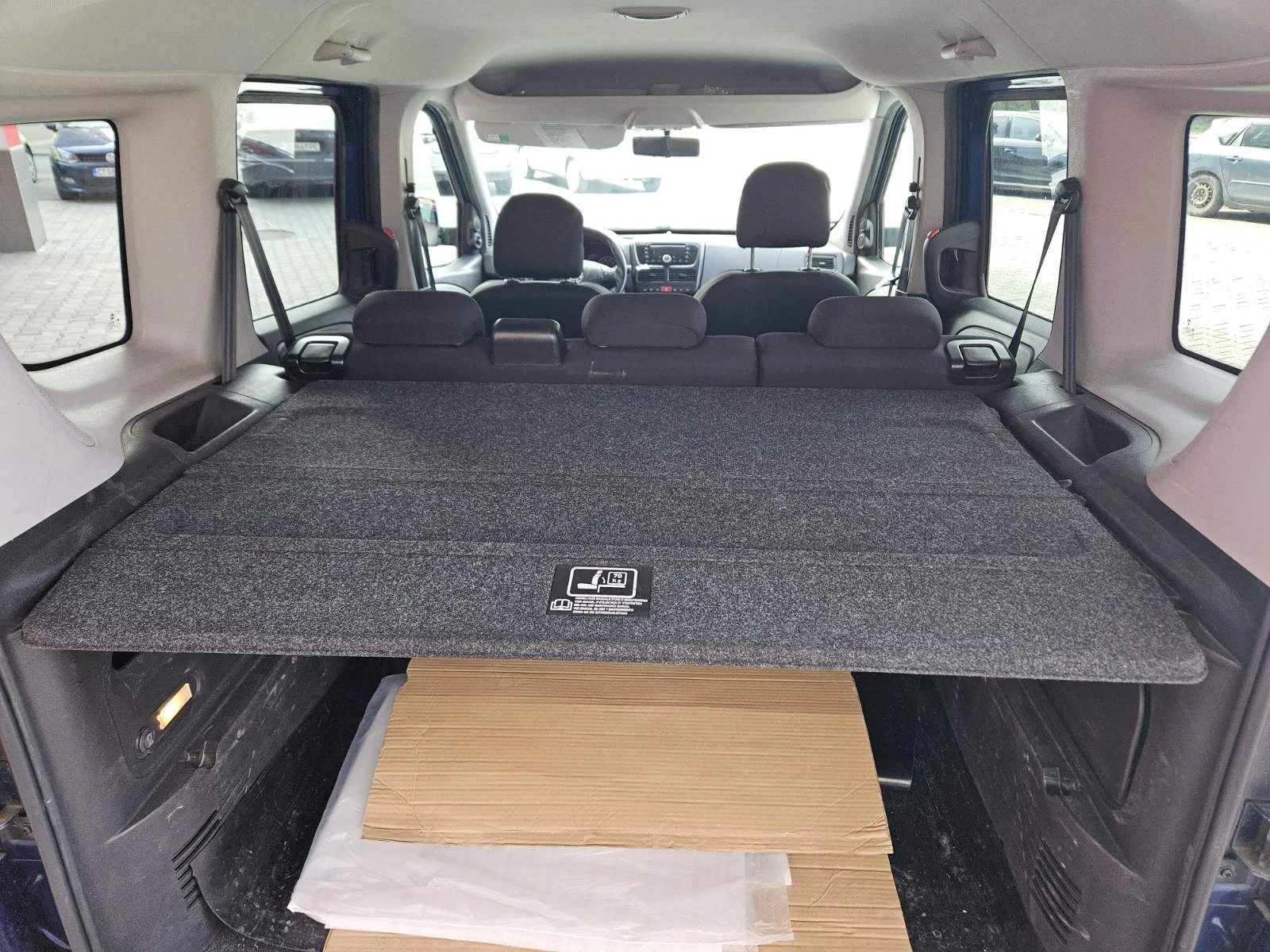 Fiat Doblo 1.3 Multijet, снимка 11 - Автомобили и джипове - 53522942