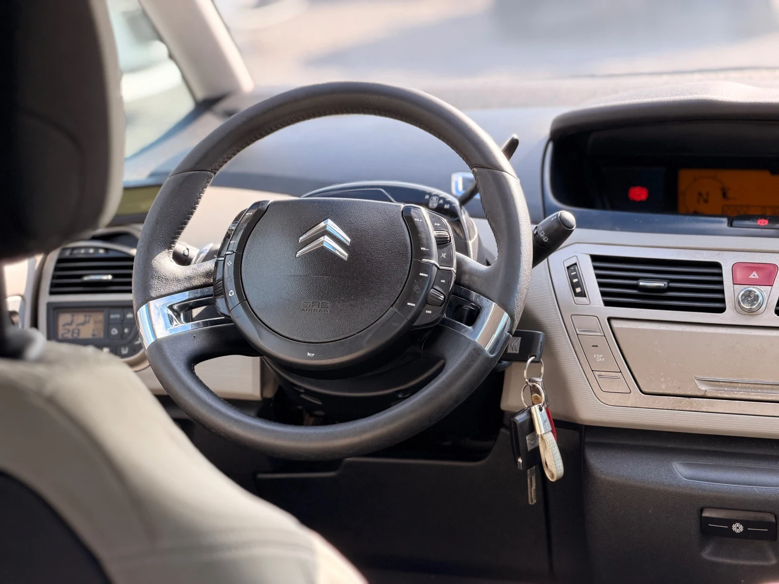 Citroen C4 Picasso 2.0HDI 136kc ��������� 7-������ | Mobile.bg � ����������� 16