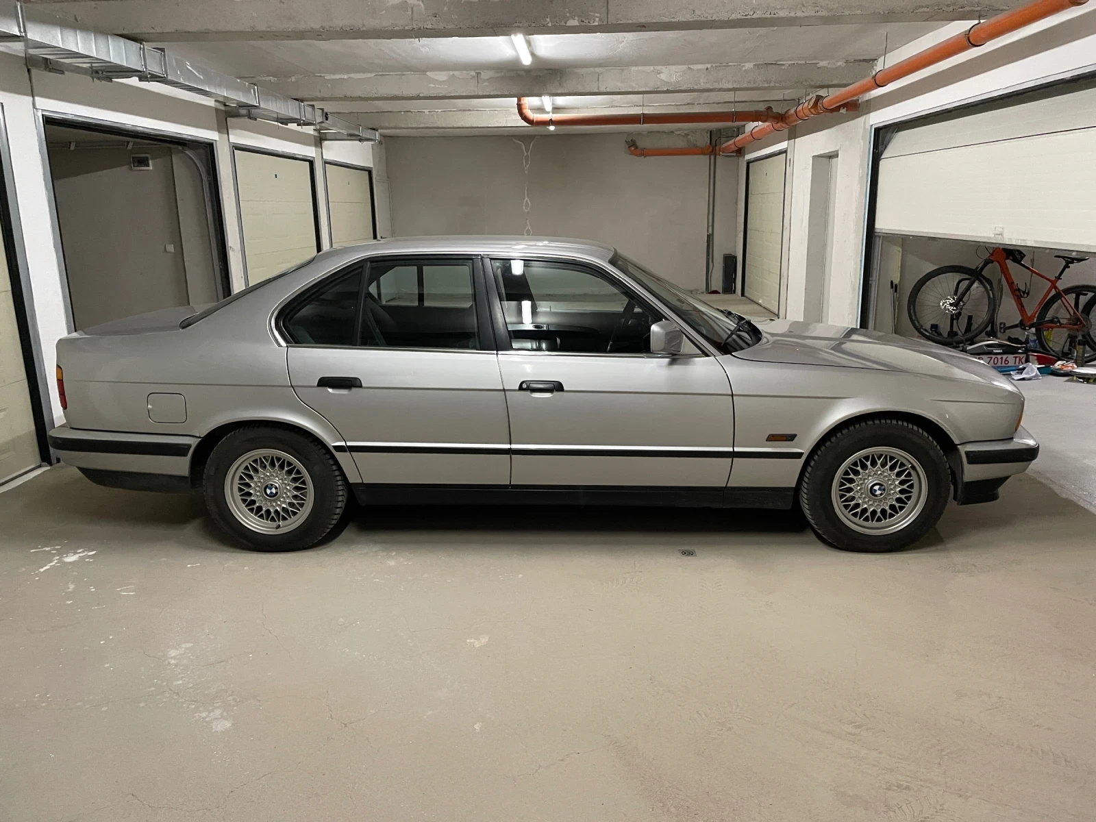 BMW 520, снимка 4 - Автомобили и джипове - 53967034