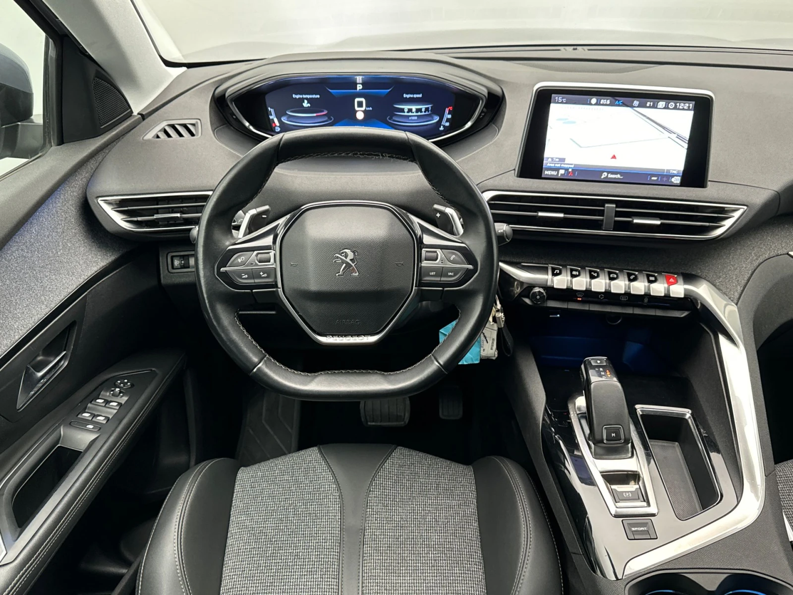 Peugeot 5008 1.2i Allure , снимка 8 - Автомобили и джипове - 54257997