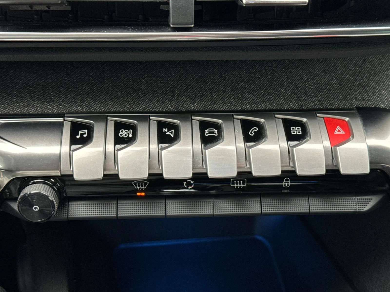 Peugeot 5008 1.2i Allure , снимка 11 - Автомобили и джипове - 54257997